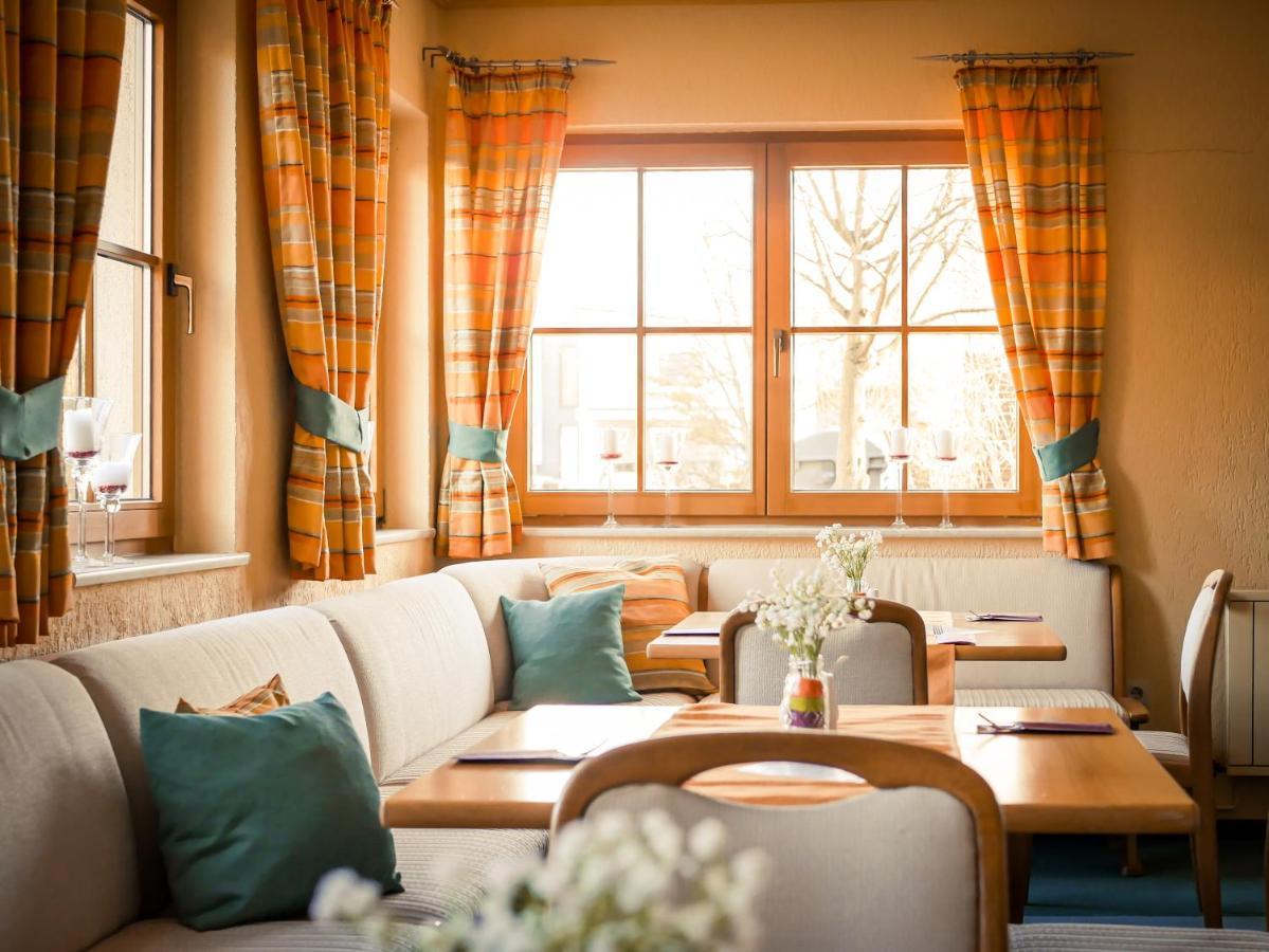 Schneiderlein Hotel Limbach-Oberfrohna Екстер'єр фото