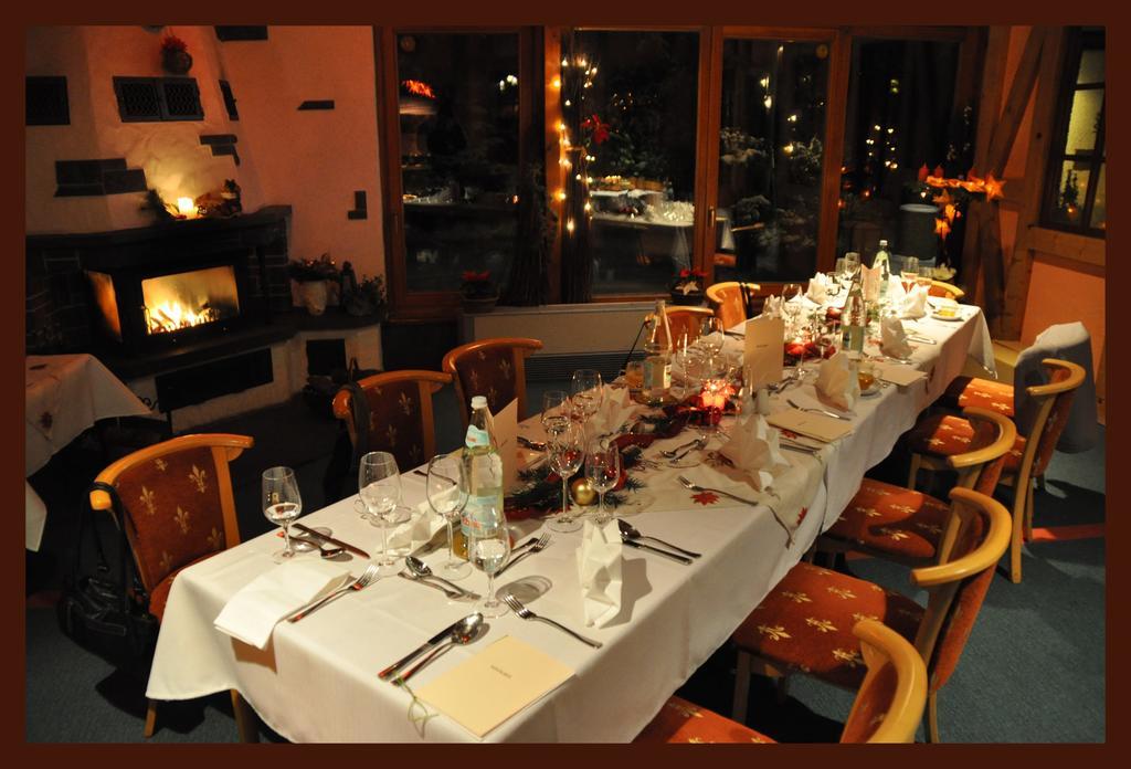 Schneiderlein Hotel Limbach-Oberfrohna Екстер'єр фото